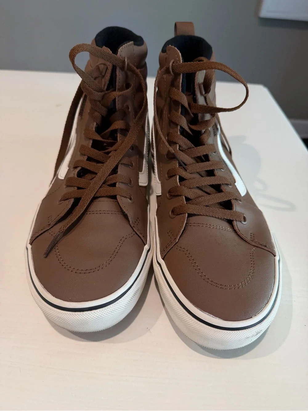 Vans Men’s Brown Leather High Top Sneakers Size 10.5